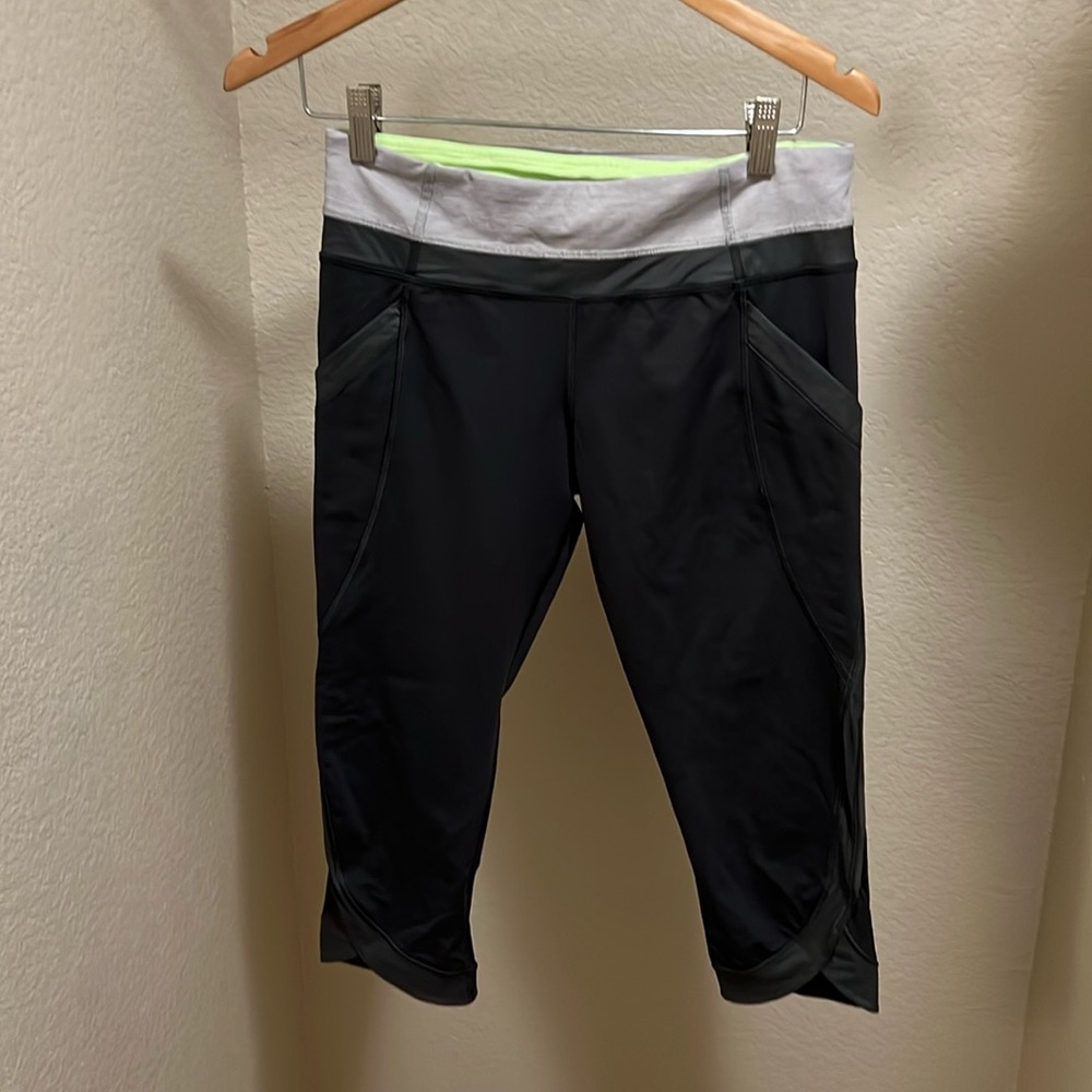 Lululemon capris size 8.  A471